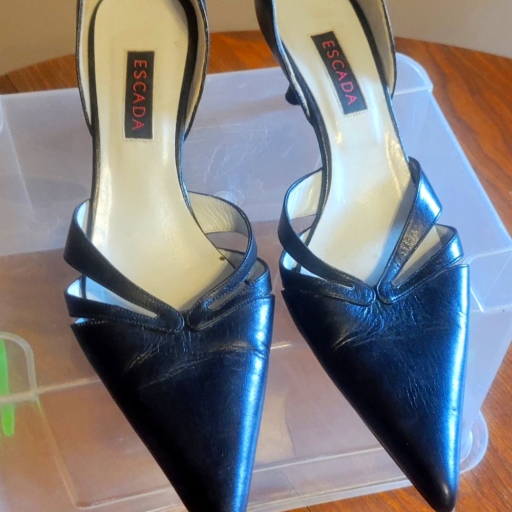 COPY - Escada vintage leather skinny heel size 8 (38)